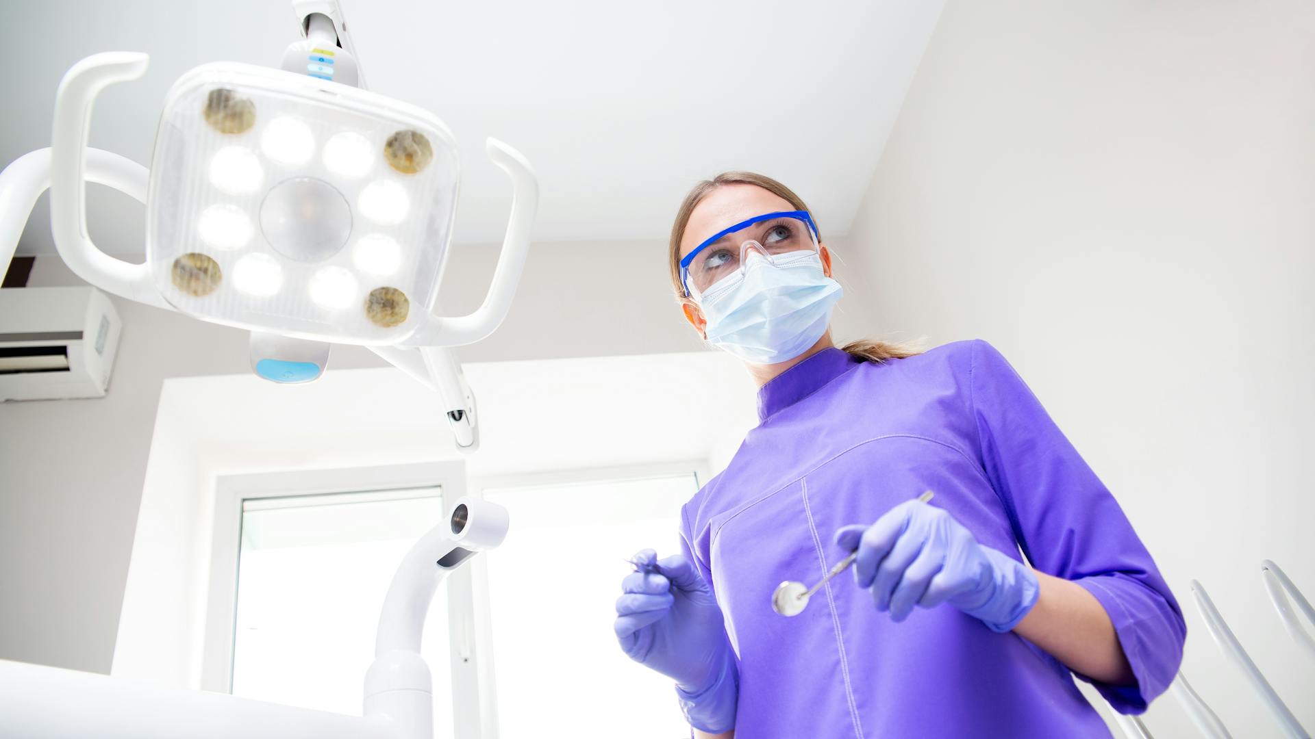 Serviciile oferite de o clinică stomatologică în materie de detartraj